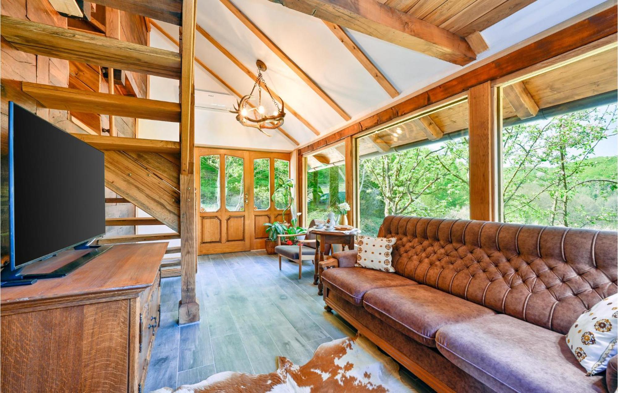 Pet Friendly Home In Varazdin Breg With Jacuzzi Exterior photo